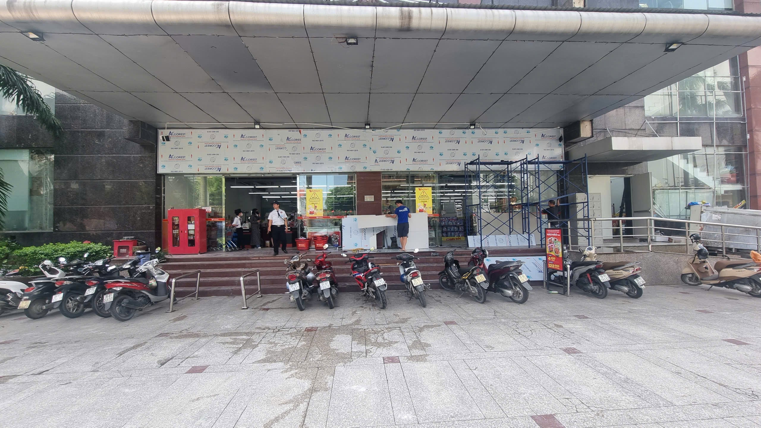 Thi công ốp alu mặt tiền